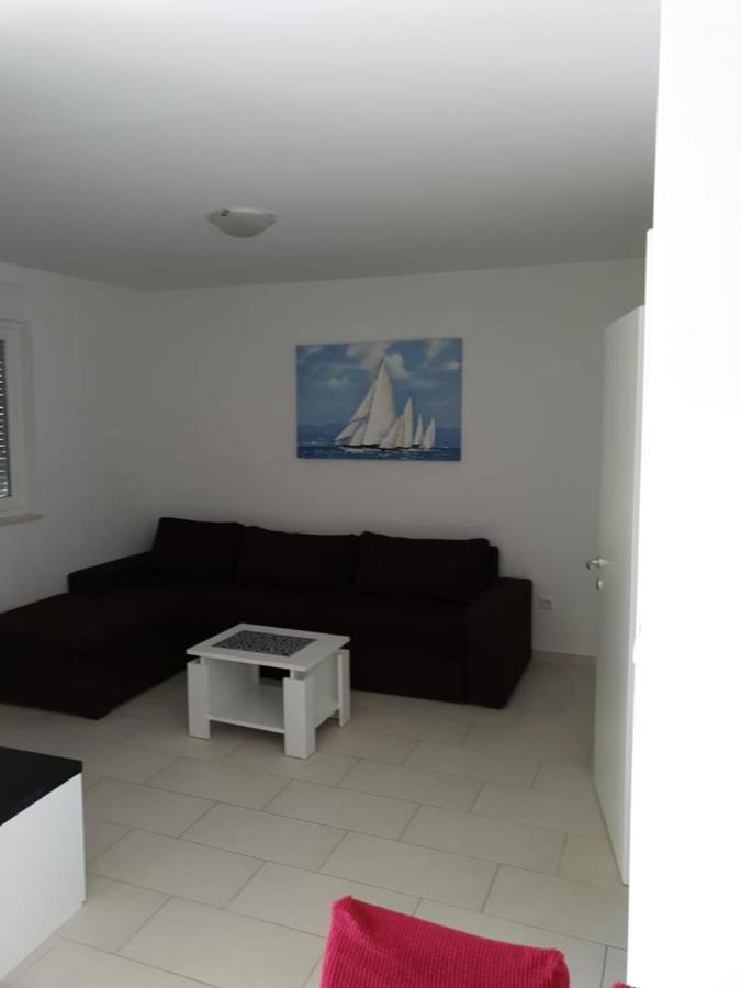 Apartmani Matko Nin Eksteriør billede