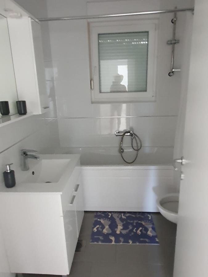 Apartmani Matko Nin Eksteriør billede