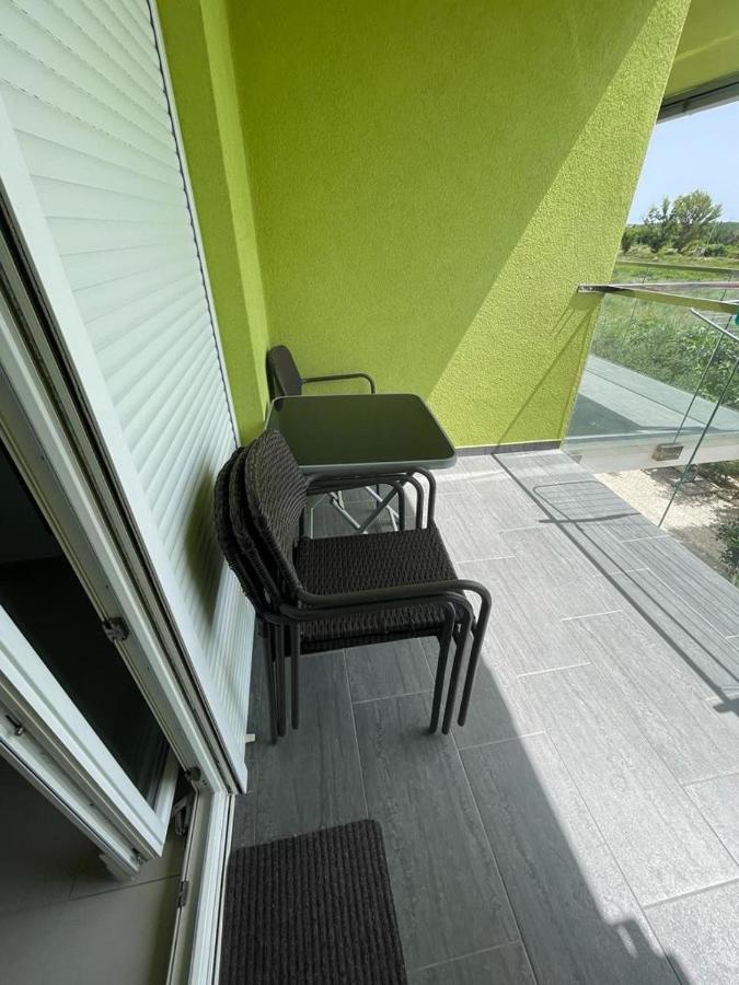 Apartmani Matko Nin Eksteriør billede